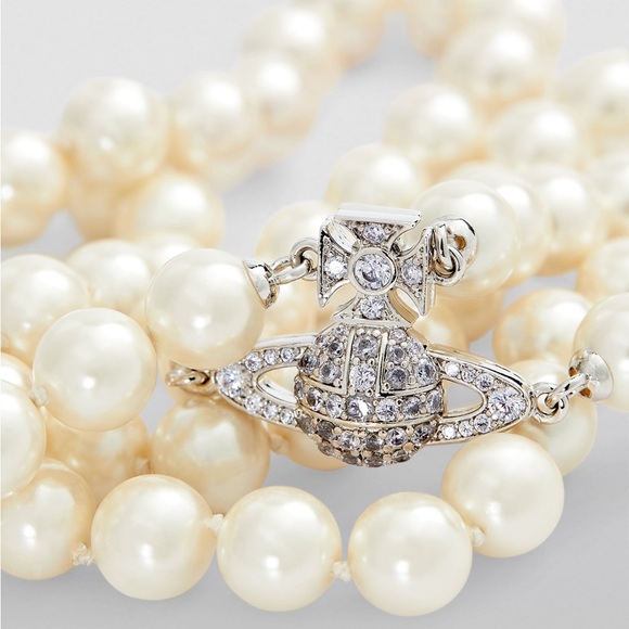 VIVIENNE WESTWOOD
Graziella Choker Necklace - Picture 11 of 16